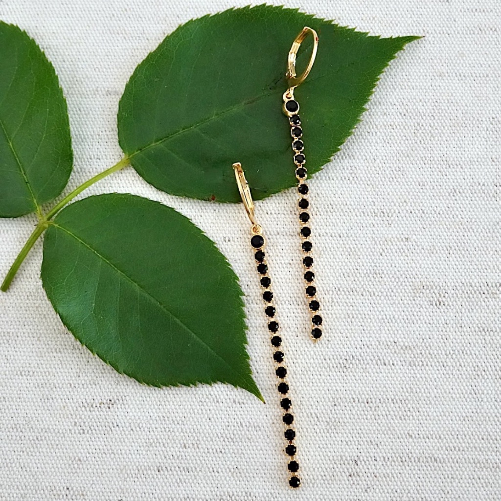 Catherine Popesco Long Jet Black Crystal Chain Earrings Nwt Hangs At 2 12 42$